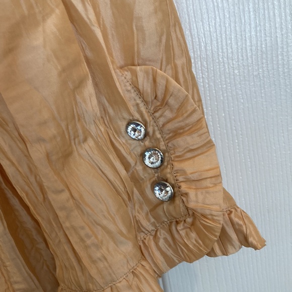 Golden-Yellow Crinkle Ruffle Faux Crystal Jacket. No Brand and No Size Listed. - Picture 3 of 10